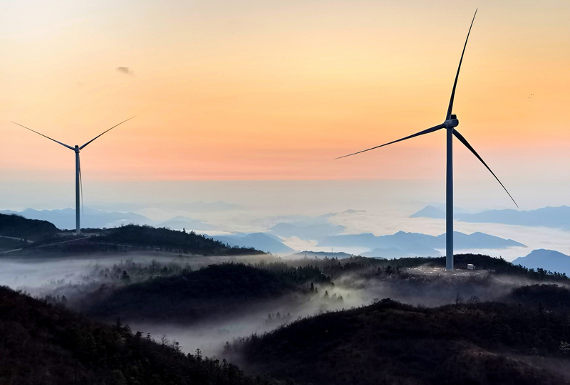 中共中央政治局會(huì)議: 加快發(fā)展東北風(fēng)電、光伏、核電等清潔能源